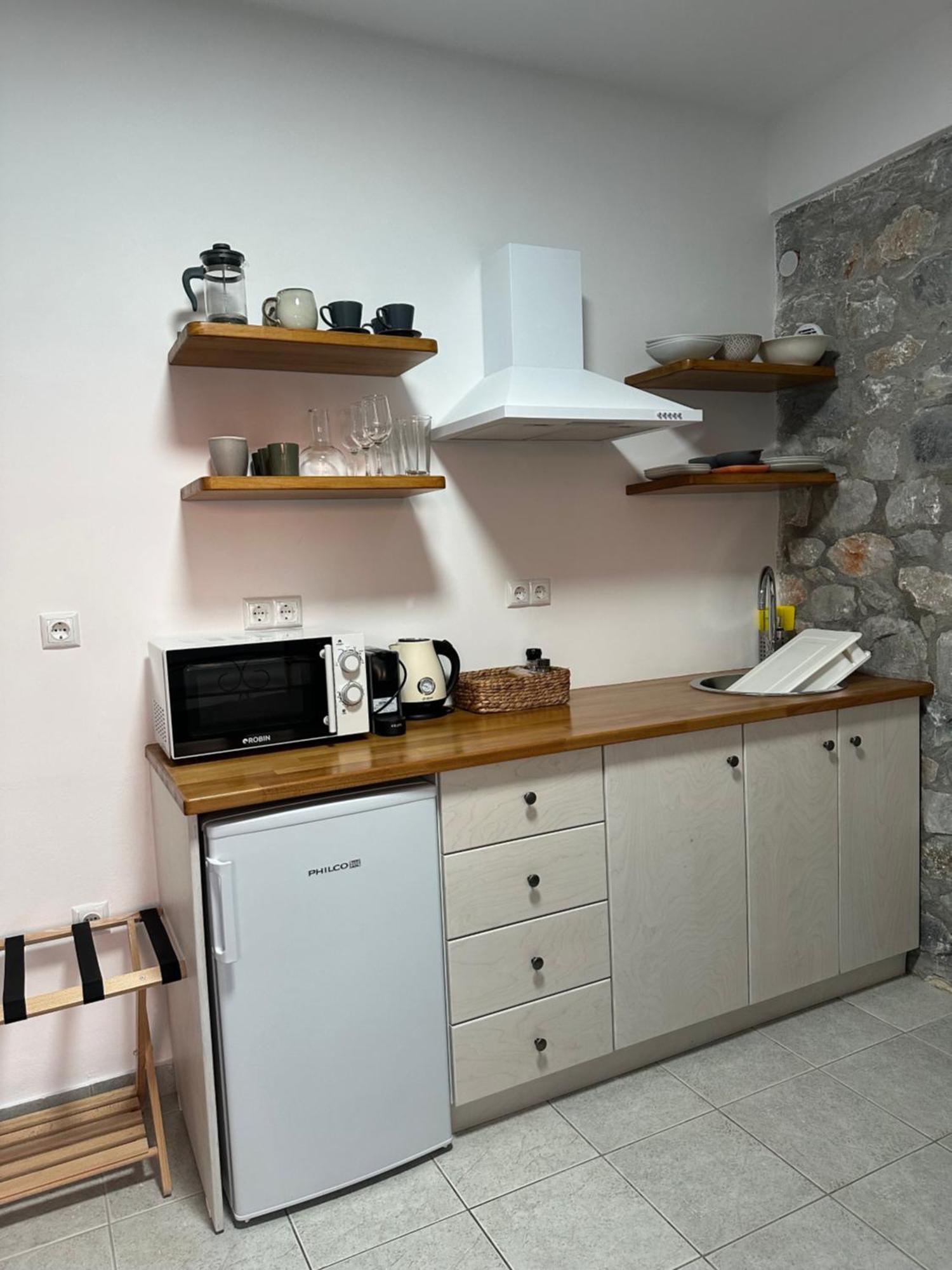 Papanestoras Apartments Kardamyli Exterior photo